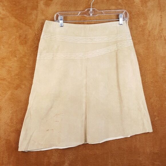NEW FRONTIER Womens Skirt Size 6 Tan A-Line Suede Asymmetrical STAINED - Picture 1 of 9